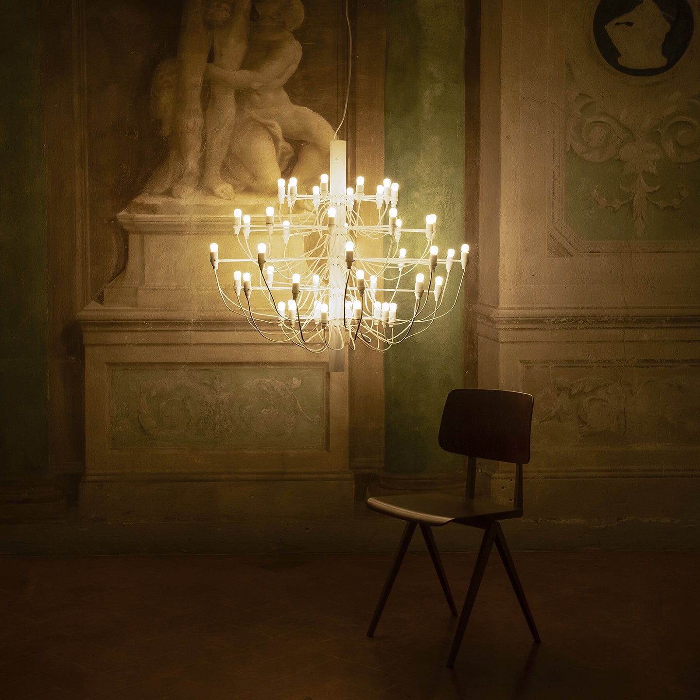 2097/50 (clear bulbs)