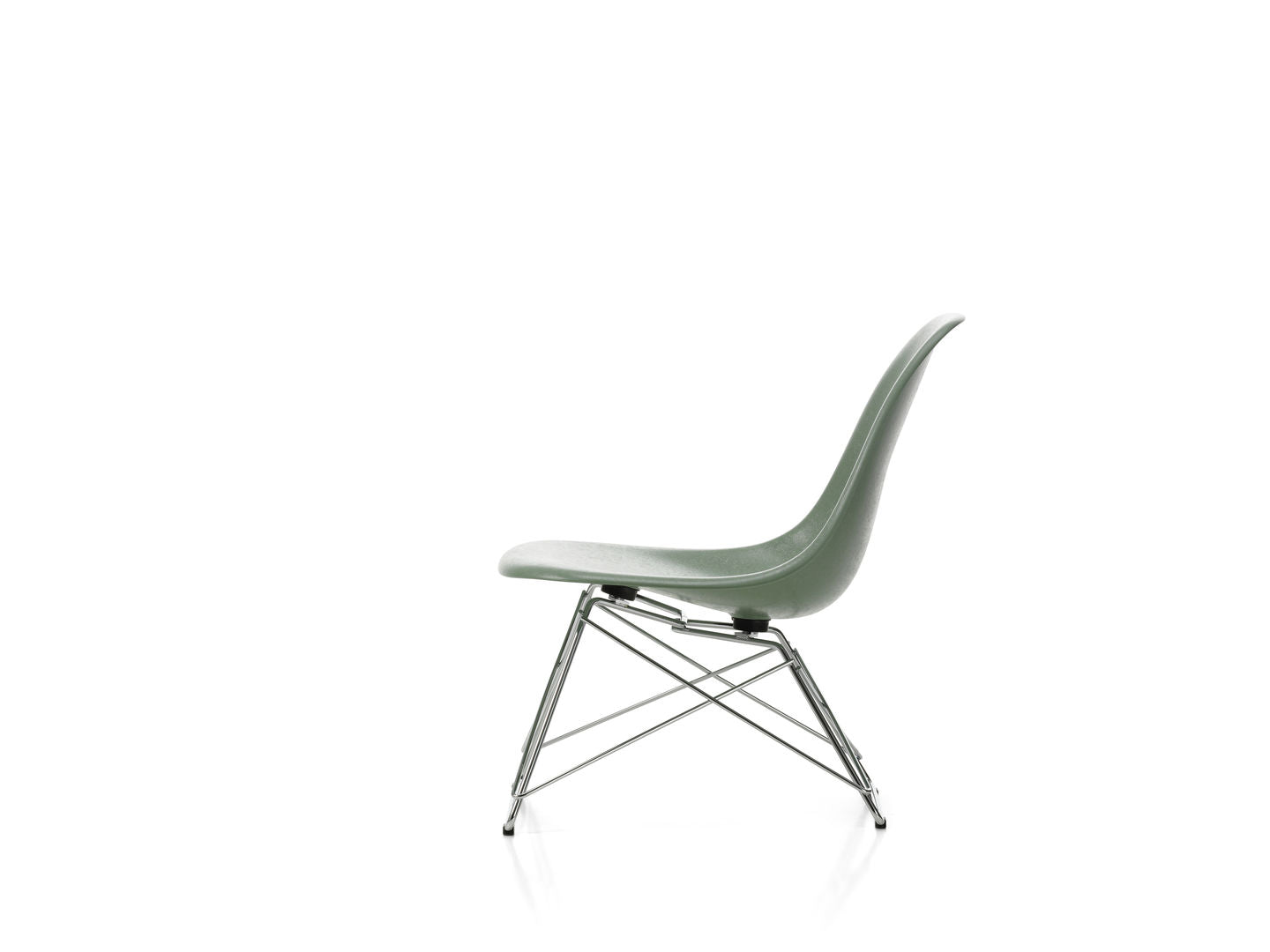 Eames Fiberglass Side Chair LSR